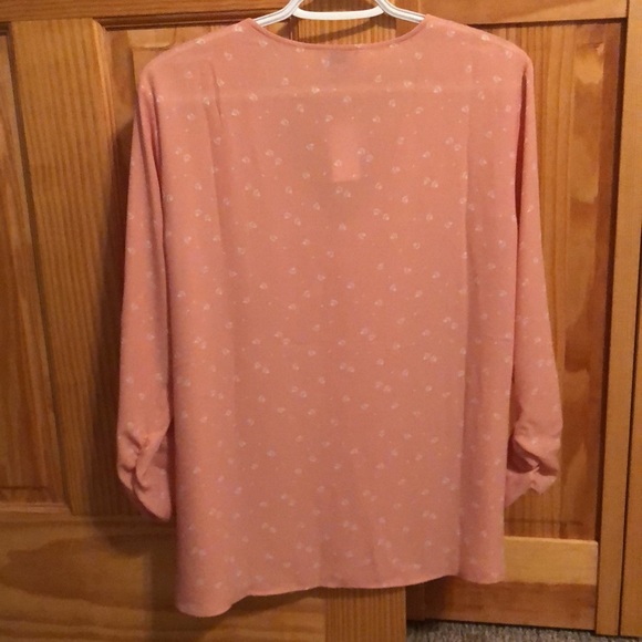 Pretty blouse - Picture 5 of 6